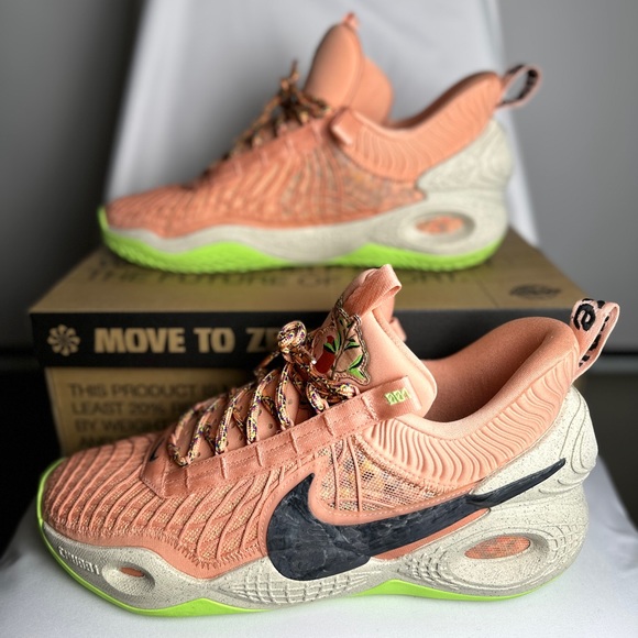 Nike Men’s Cosmic Unity Sneaker - Picture 2 of 7